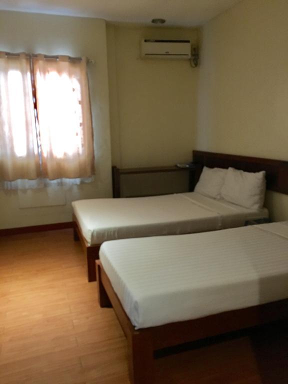 Ilocos Rosewell Hotel Стая снимка