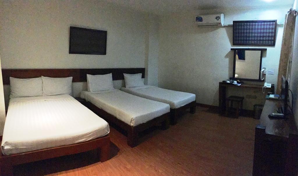 Ilocos Rosewell Hotel Екстериор снимка