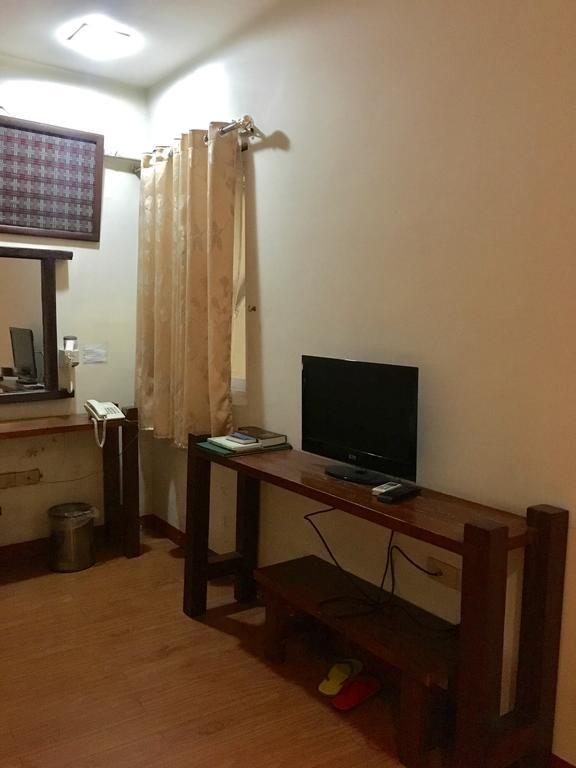Ilocos Rosewell Hotel Стая снимка