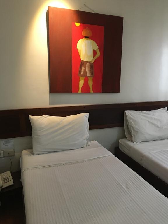 Ilocos Rosewell Hotel Стая снимка