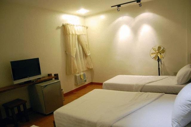 Ilocos Rosewell Hotel Стая снимка